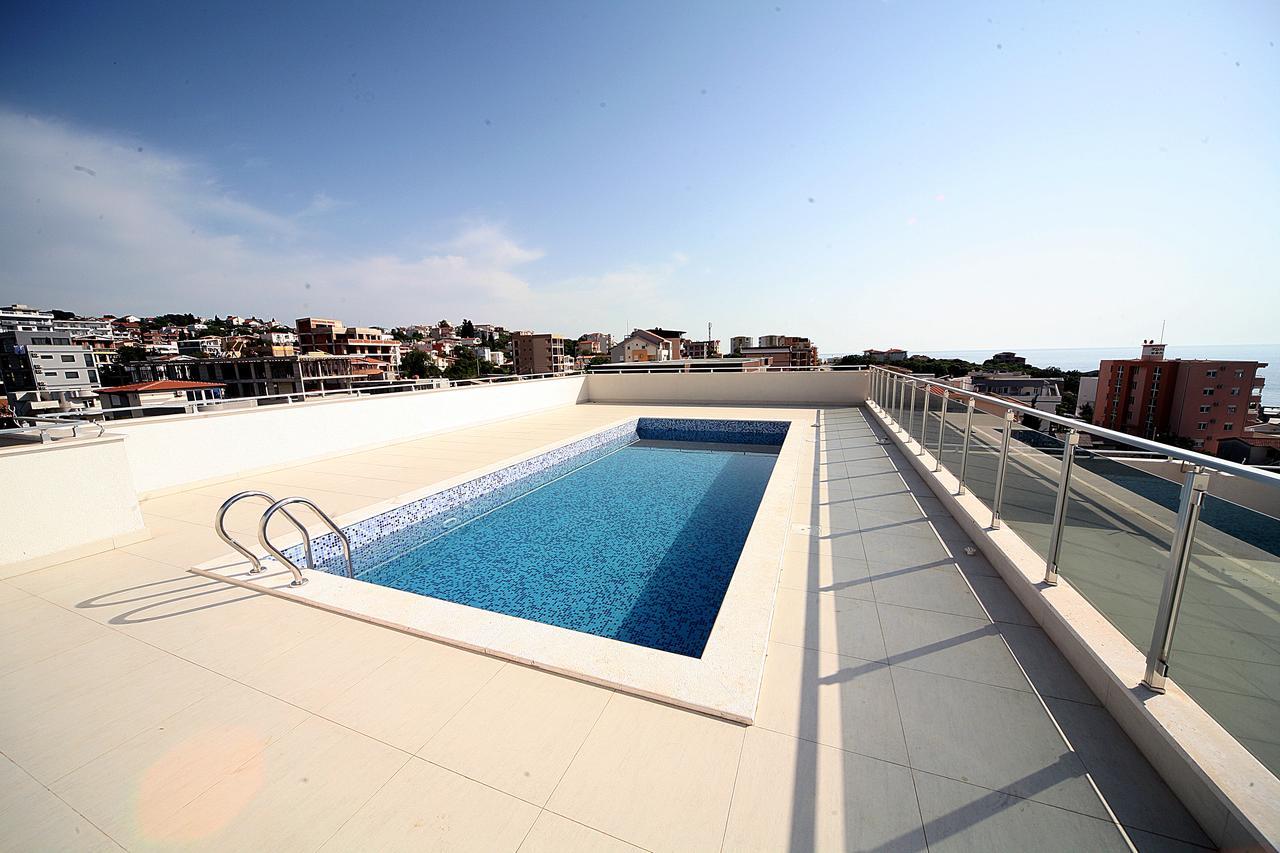Sea Star Apartment Dobra Voda Exterior foto